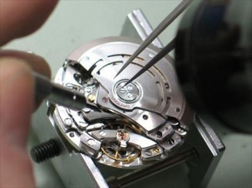 Vervangen van horloge uurwerken zonder datum 